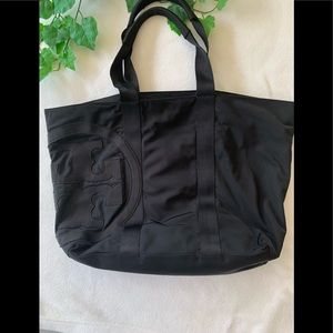 TORY BURCH BLACK PENN nylon tote EUC